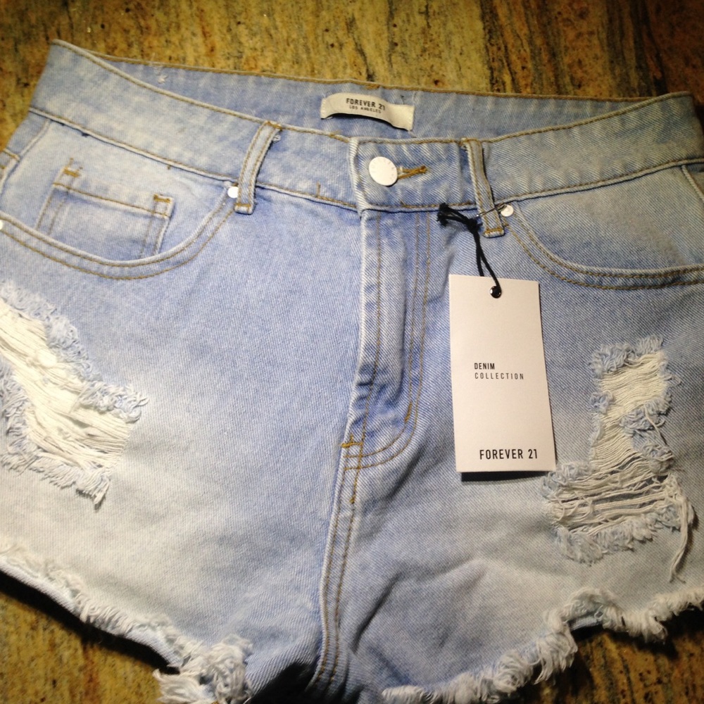 Forever 21 short